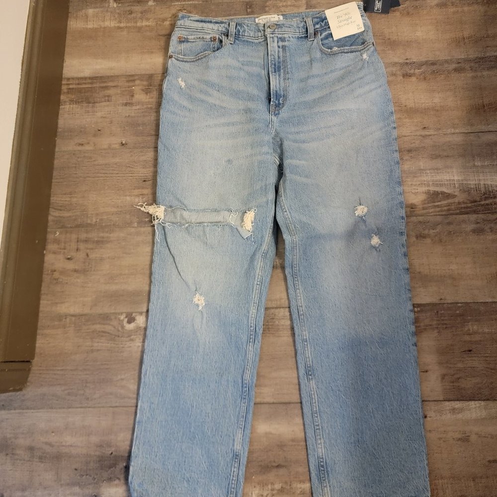 Abercrombie & Fitch size 14R//32 The '90s straight ripped high rise jeans NWT